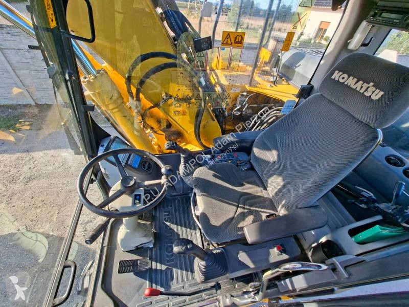 Escavadora Komatsu PW148-8