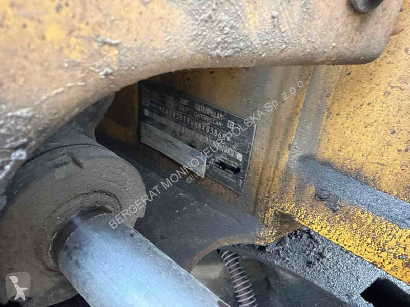 Escavadora Caterpillar