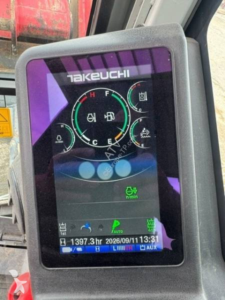 Kotrógép Takeuchi TB2150