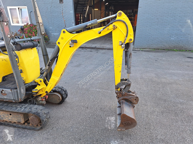 جرافة Wacker Neuson E.08-01