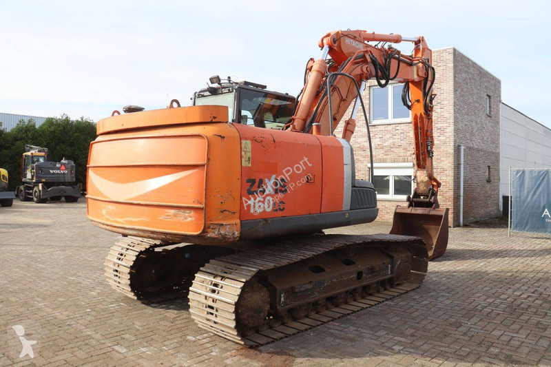 جرافة Hitachi