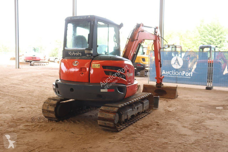 Excavadora Kubota KX165-5