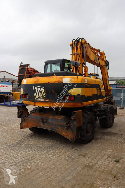 جرافة JCB