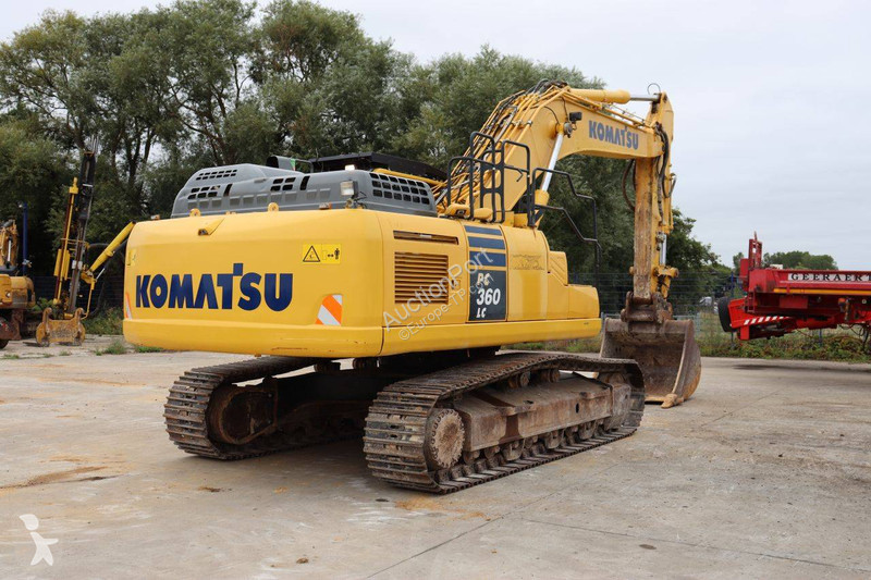 Excavadora Komatsu LC-11