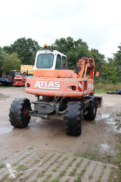 Excavadora Atlas