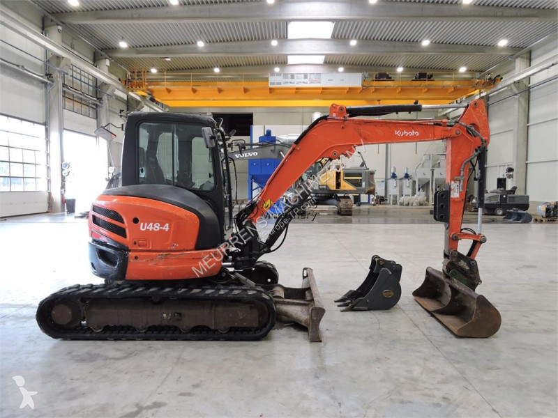 جرافة Kubota U48-4