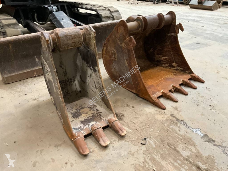 جرافة Kubota 0804 A 2