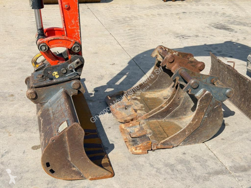 جرافة Kubota U17-3a