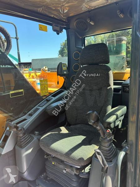Pelle Hyundai  HX235A LCR