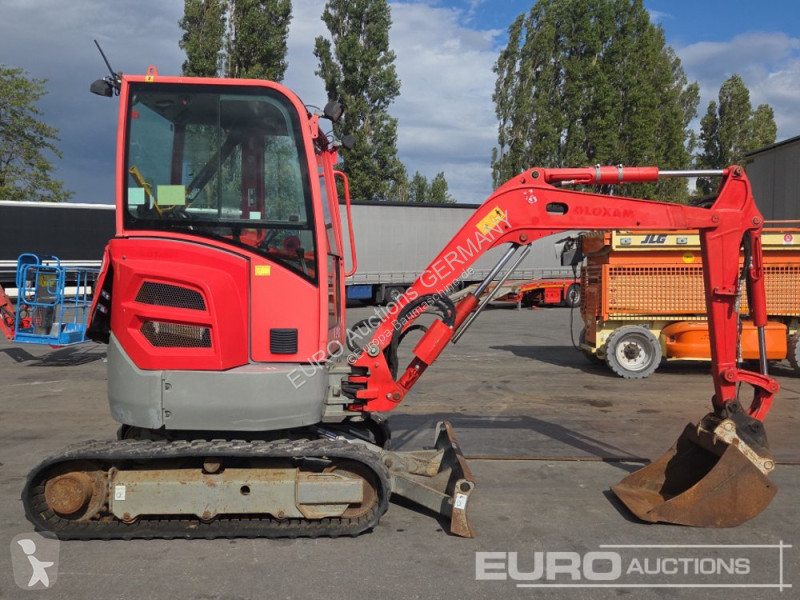جرافة Volvo ECR25D
