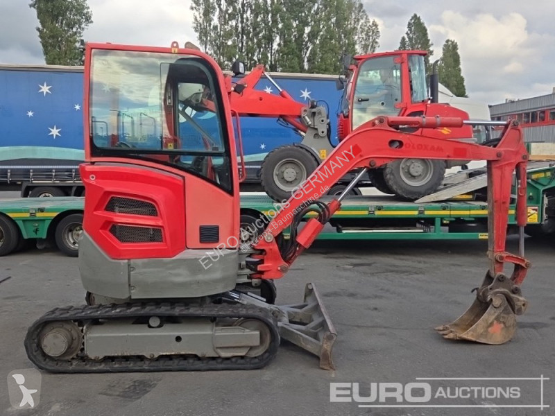 جرافة Volvo ECR25D