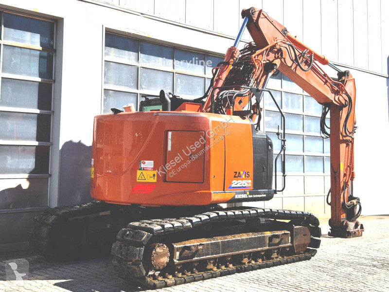 جرافة Hitachi