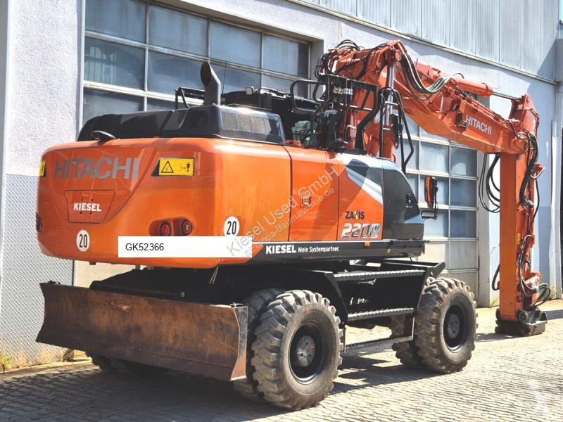 جرافة Hitachi ZX220W-7