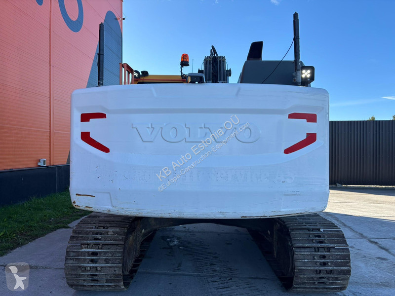 جرافة Volvo EC 220 EL TILTROTATOR / CENTRAL...