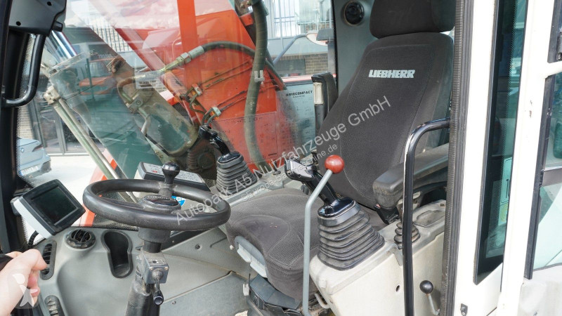 جرافة Liebherr