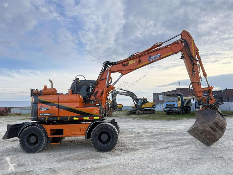 جرافة Doosan