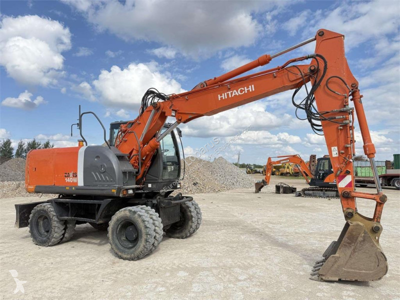 جرافة Hitachi 140 W