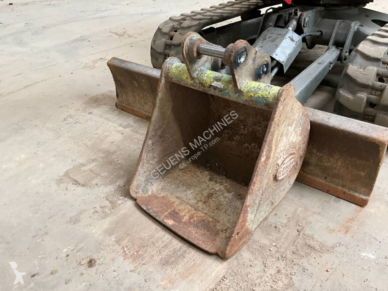 Skovel Caterpillar 3024