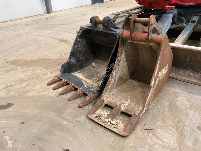 Skovel Takeuchi