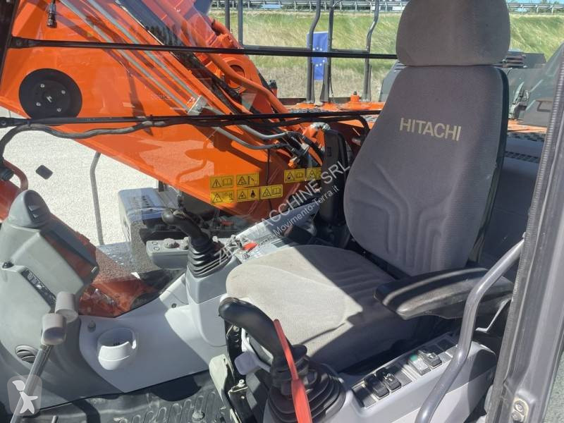 Pelle Hitachi
