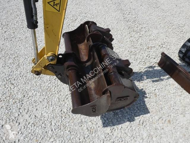 Pelle Yanmar SV 08-1A