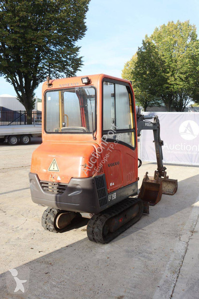Pelle Volvo EC15B