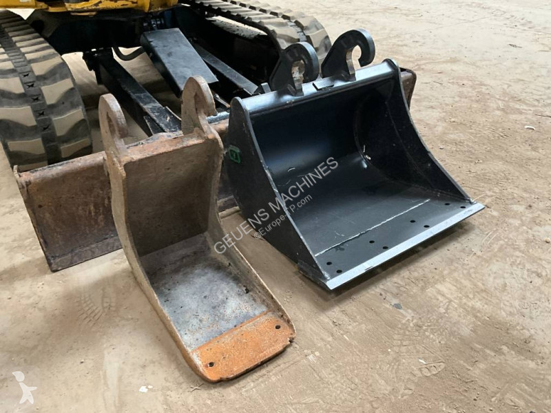Pelle Caterpillar 302.7 CR