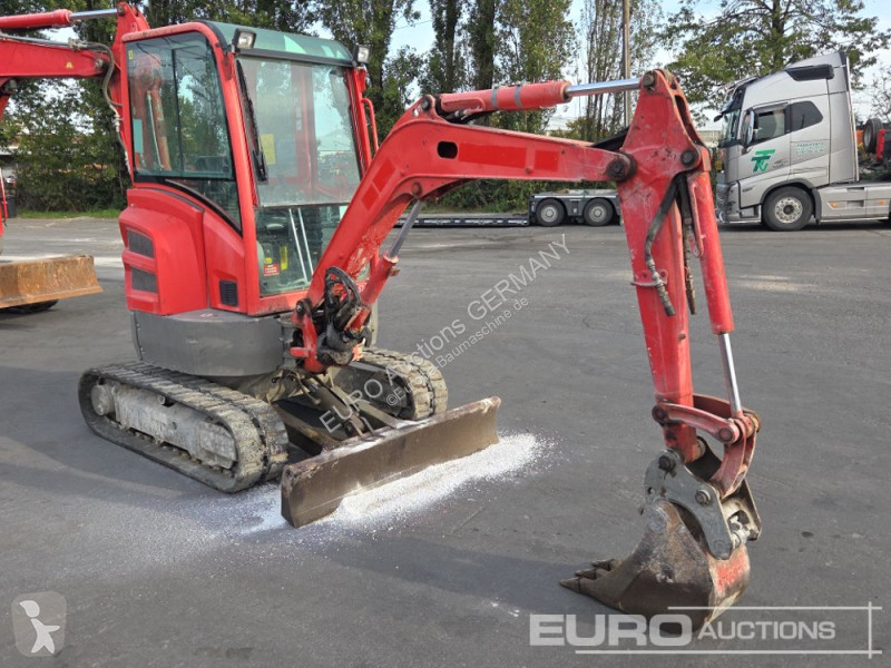 Excavadora Volvo ECR25D