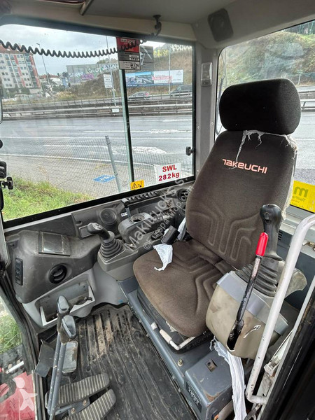 Pelle Takeuchi 230