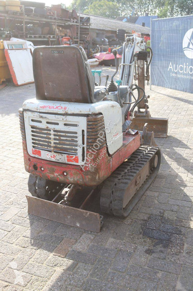Excavadora Takeuchi