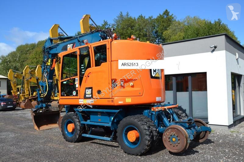Excavadora Caterpillar M