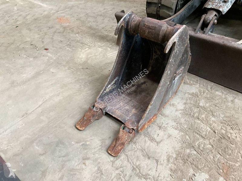 Lopatový nakládač Yanmar SV 16