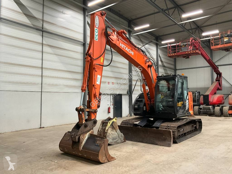 Pelle Hitachi 5B