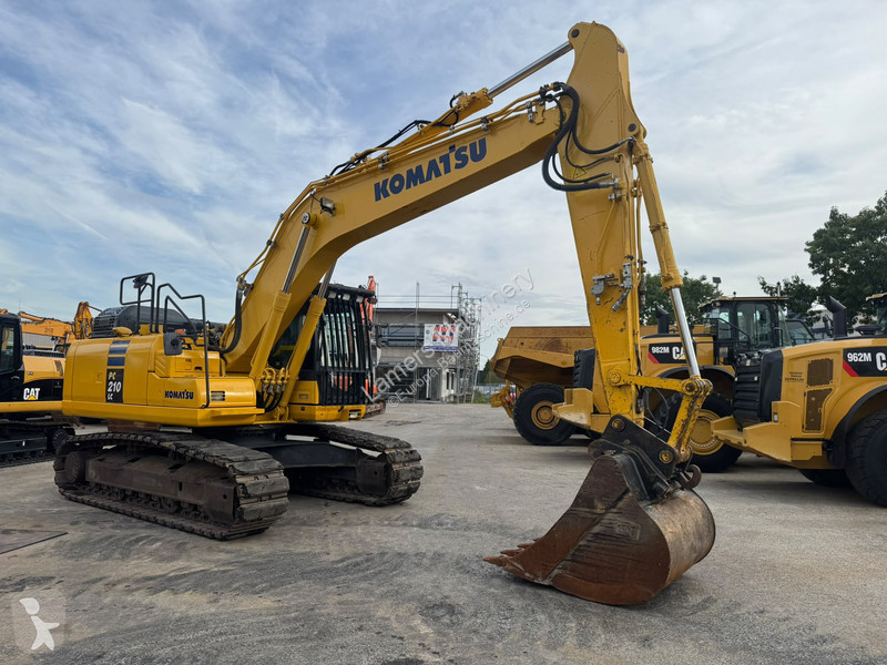 Escavadora Komatsu PC210 LC11