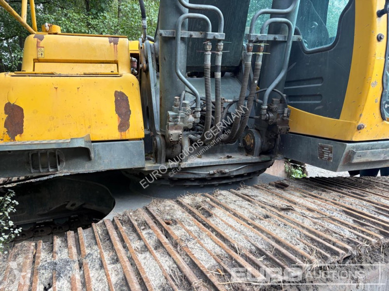 Багер Volvo EC240LR