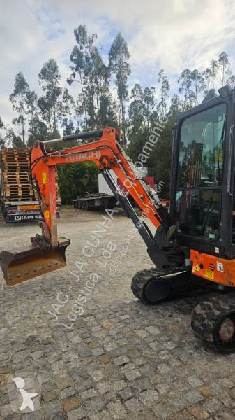 Багер Hitachi ZAXIS