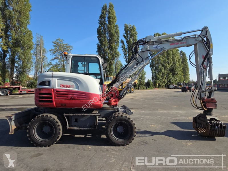Pelle Takeuchi TB295W
