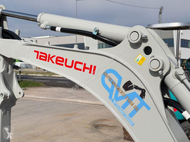 Pelle Takeuchi TB217R