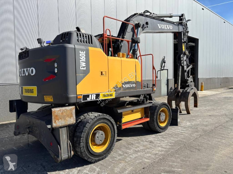 Pelle Volvo E ELEVATING CAB