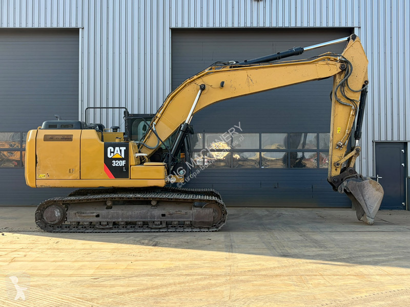 Багер Caterpillar 320FL