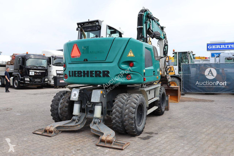 Pelle Liebherr Compact