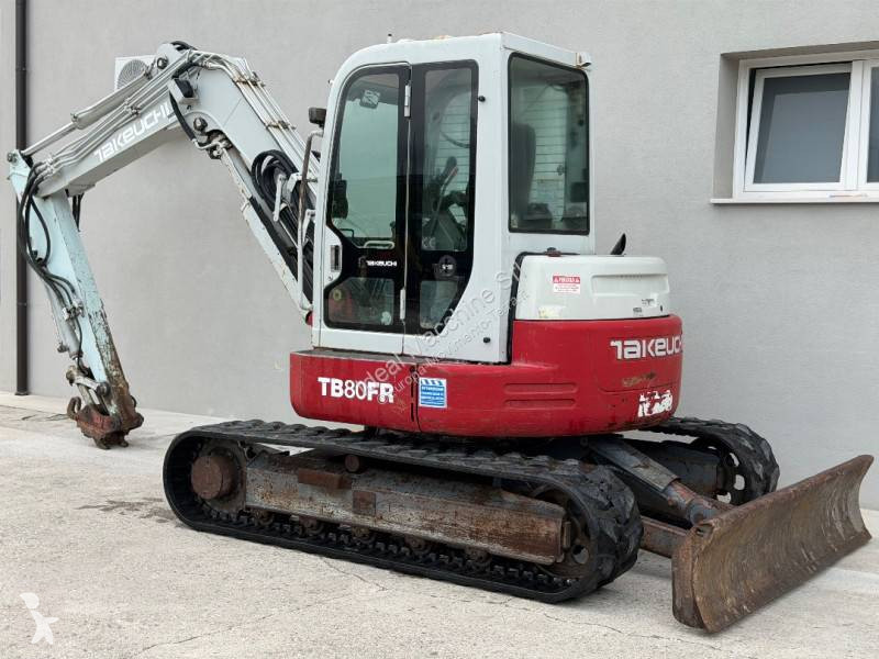 جرافة Takeuchi FR