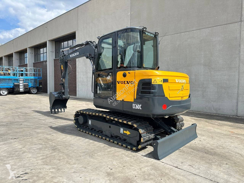 Pelle Volvo EC60C