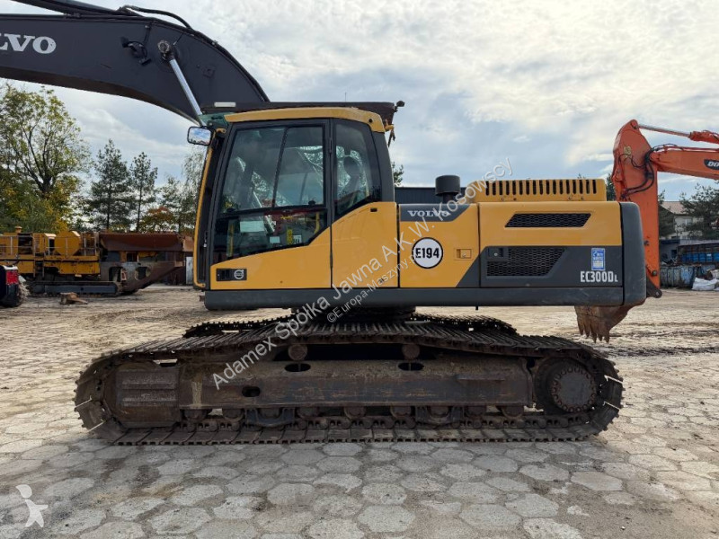 جرافة Volvo L