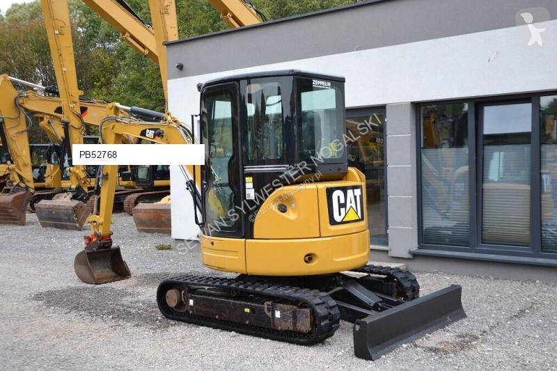 Багер Caterpillar