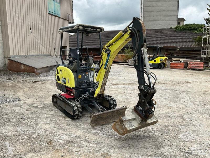 Pelle Takeuchi TB216