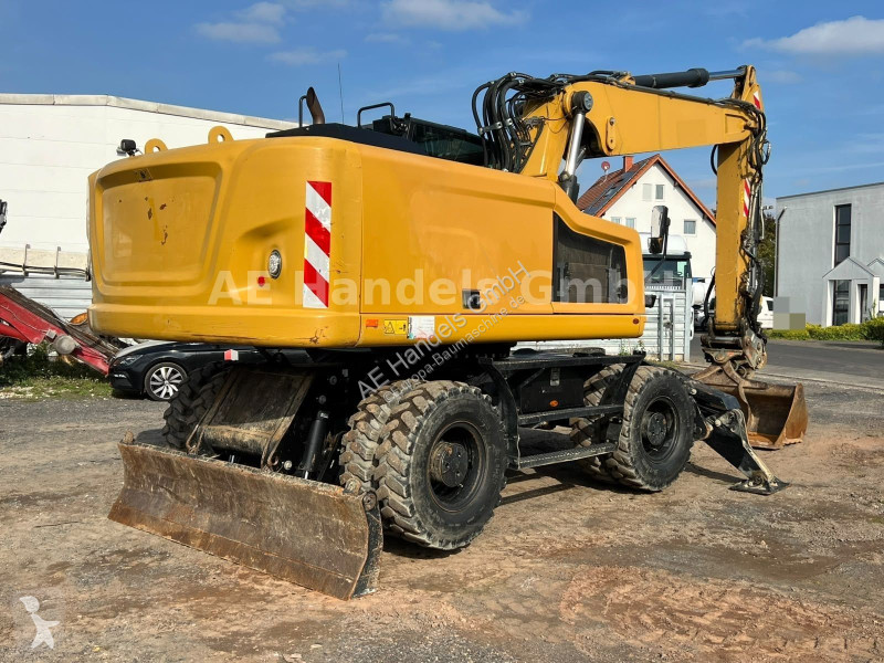 Excavator Caterpillar F...