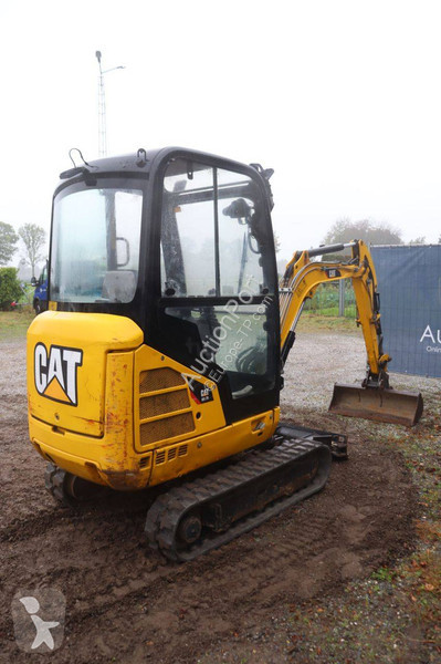 Багер Caterpillar