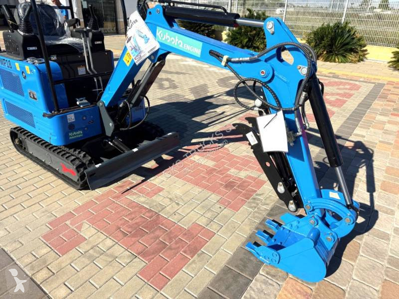 Багер Kubota Machpro MP 18