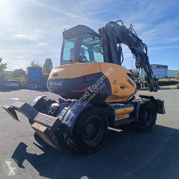 Pelle Mecalac  9MWR